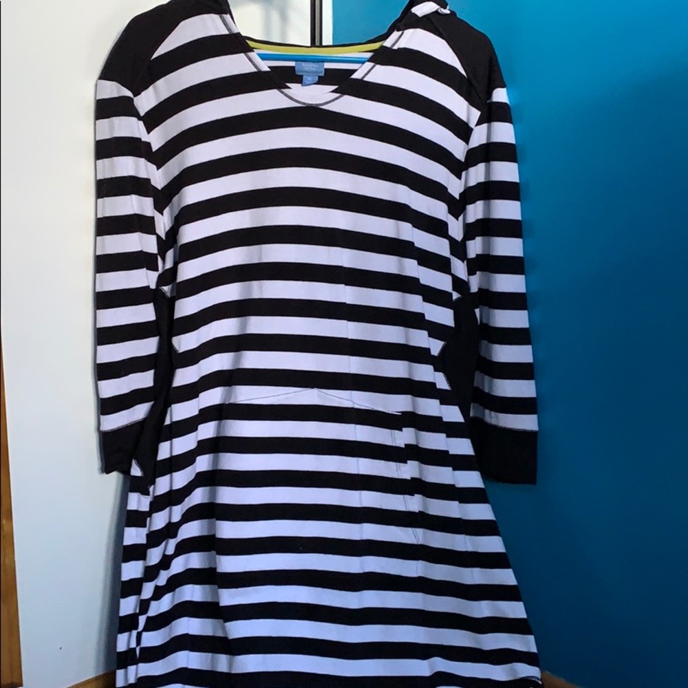 striped sweatshirt